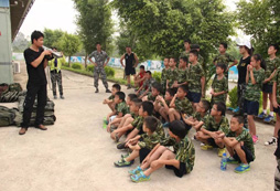 有著軍人夢想的孩子合適參加多少天的軍事夏令營