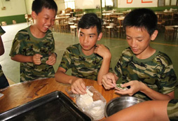 深圳軍事夏令營讓孩子的暑假與眾不同