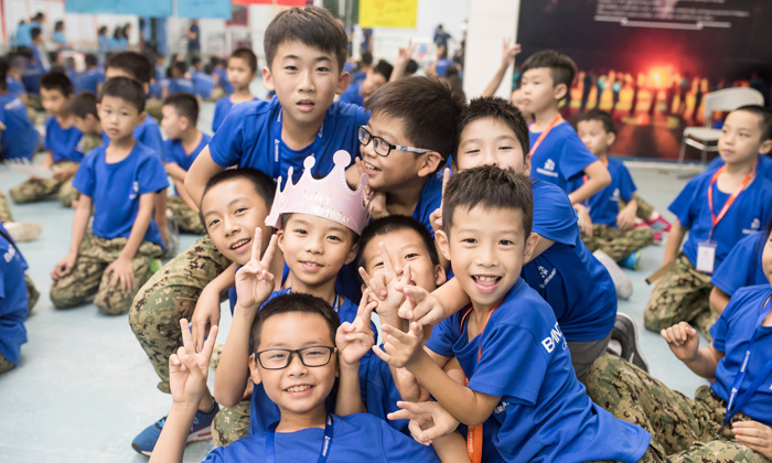 深圳軍訓(xùn)夏令營(yíng)