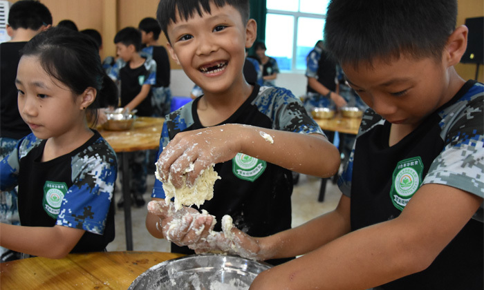 深圳小學生軍訓夏令營在哪里