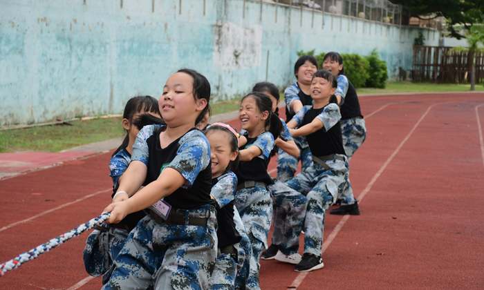 深圳軍事化夏令營(yíng)價(jià)格一覽 
