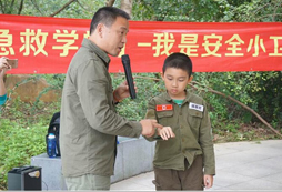 深圳軍訓(xùn)夏令營讓孩子改變自我脫穎而出