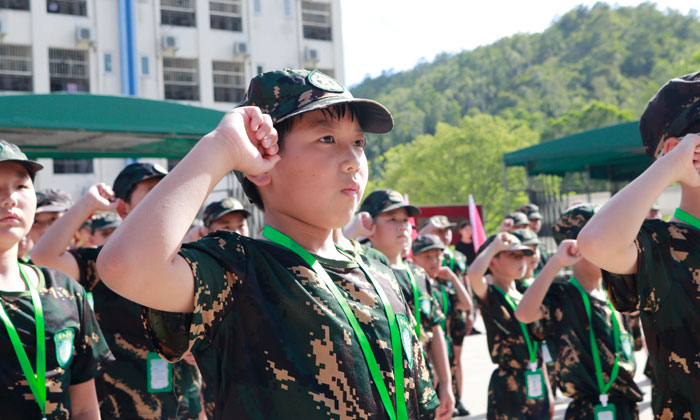 深圳青少年夏令營在哪里報(bào)名
