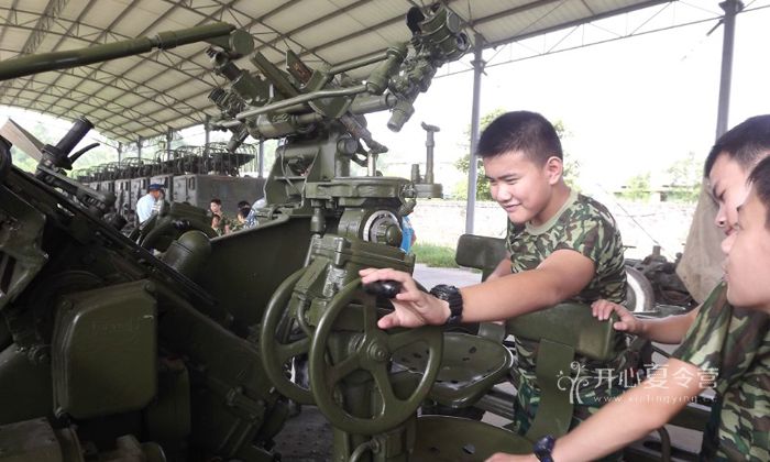深圳軍事夏令營.jpg