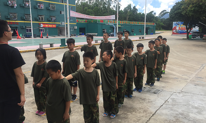 參加深圳軍事夏令營活動的好處.jpg