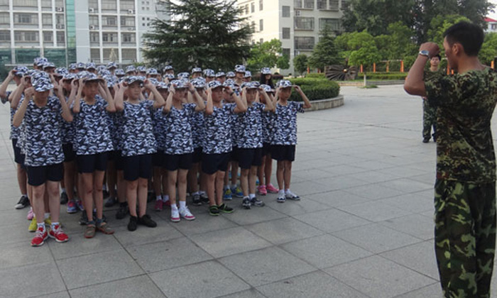 深圳軍事夏令營.jpg