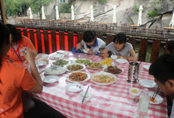 深圳夏令營活動充實了一個孩子的暑假