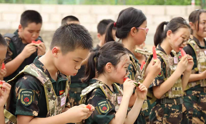 石家莊軍事夏令營(yíng)活動(dòng)內(nèi)容是什么？.jpg