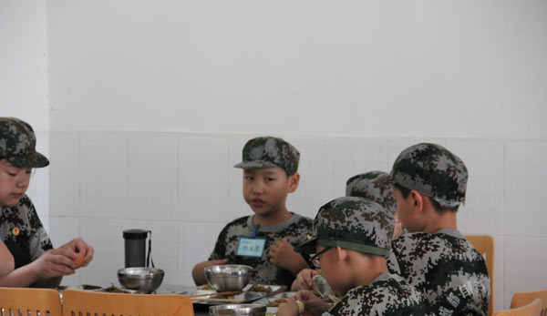 豐富的軍營早餐
