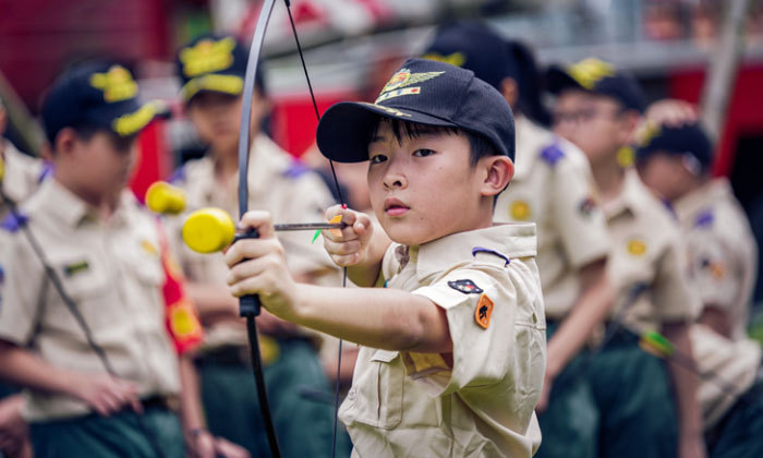 暑假軍事夏令營(yíng)多少錢