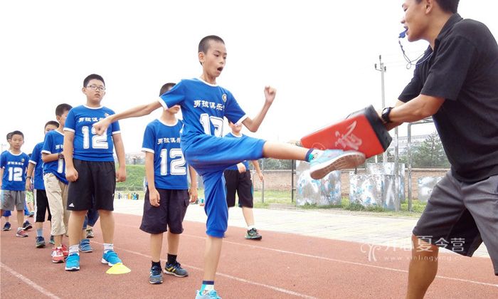 暑假男孩子夏令營