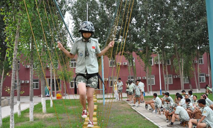 暑假夏令營哪家好