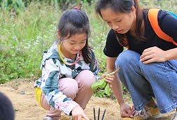 國內(nèi)那些讓你眼花繚亂的親子營