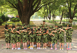 暑假游學(xué)夏令營開闊孩子們的國際視野