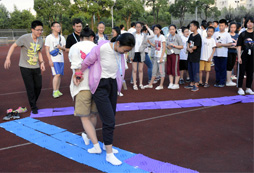 參加2000元內(nèi)的暑假夏令營(yíng)怎么樣?