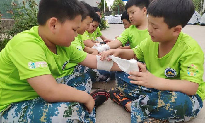 四川中學(xué)生軍事夏令營費用