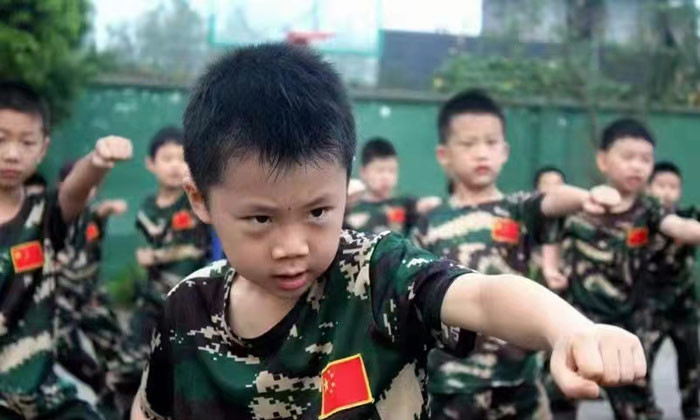 四川7天軍事夏令營(yíng)怎么收費(fèi)