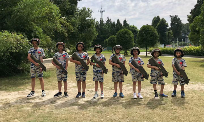 四川軍事夏令營報(bào)名哪家好