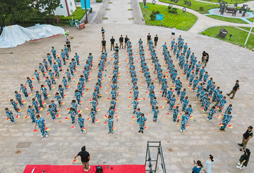 深藍(lán)利劍軍事夏令營(yíng)對(duì)青少年有什么幫助？