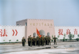 教官隊(duì)伍雄赳赳氣昂昂