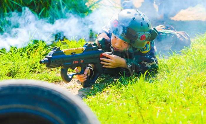 匍匐射擊