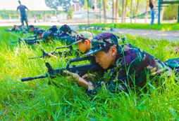 伏地射擊