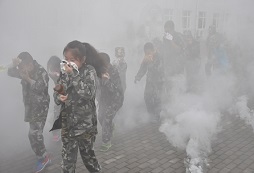 北京青少年軍事夏令營帶孩子走進軍事世界