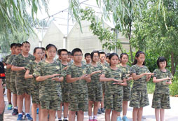 青少年軍校夏令營是如何培養(yǎng)孩子的生存能力的？
