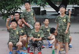 自立教育培養(yǎng)獨立心盡在青少年軍事夏令營