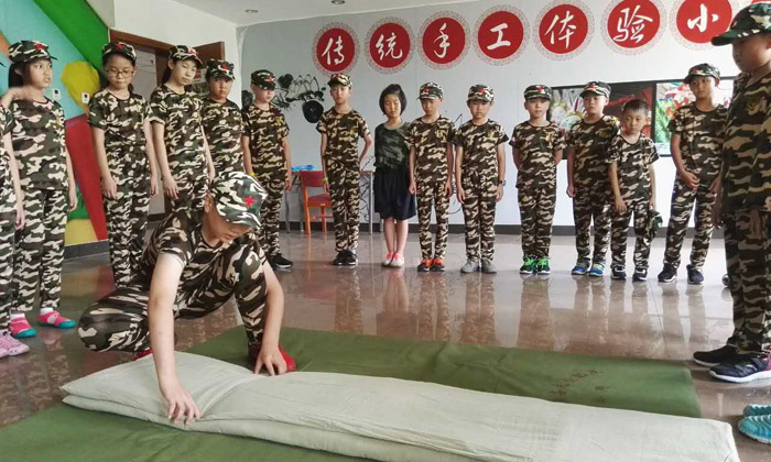 學(xué)習(xí)疊被子