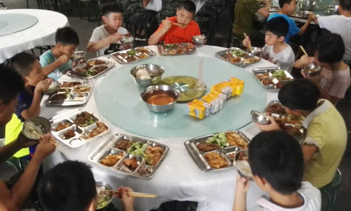 每天的飲食都是經(jīng)過合理搭配