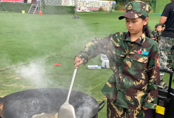 自己做飯