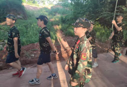 上饒八一軍事夏令營作息時間怎么樣