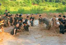上饒八一軍事夏令營課程優(yōu)勢有哪些