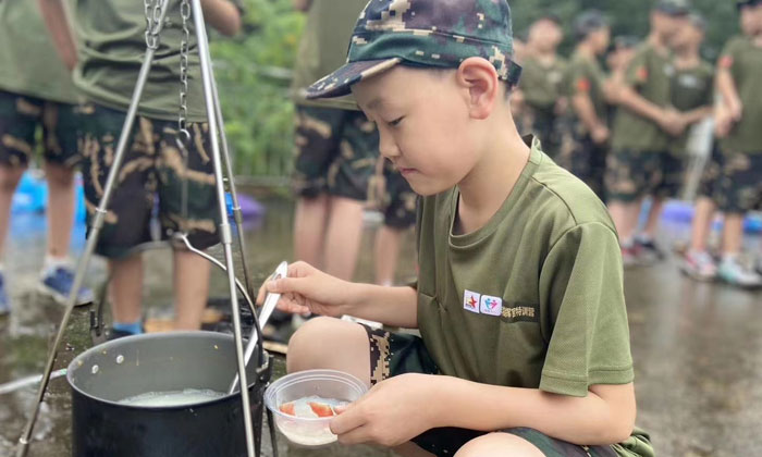 蘇州兩周軍事夏令營費用