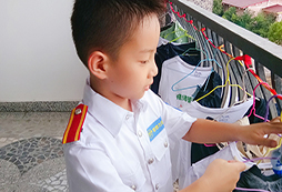 自己晾衣服