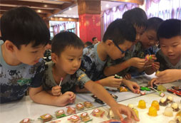 思想力軍事夏令營鍛煉孩子堅韌意志