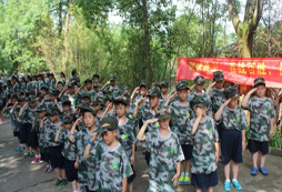 參加安徽思想力軍事夏令營(yíng)讓孩子更堅(jiān)強(qiáng)
