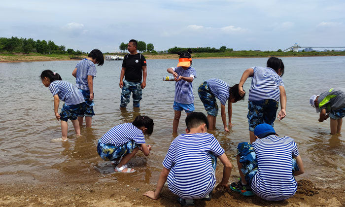 探索發(fā)現(xiàn)夏令營價格
