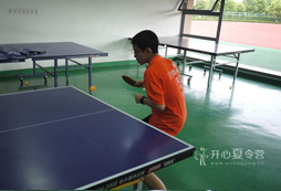 打乒乓球時我們應該如何判斷接發(fā)球呢？