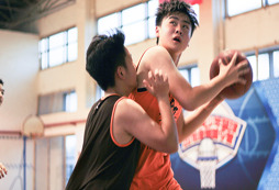 參加體育運動夏令營時出現(xiàn)意外怎么辦