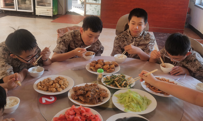 一起吃飯吧