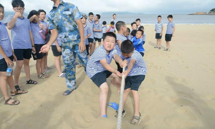 戶(hù)外拔河