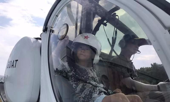飛上天咯