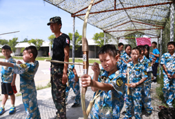 拓趣青少年夏令營培養(yǎng)陽光自信的少年