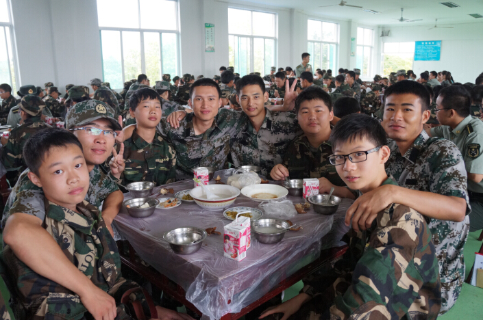 很高興在這里有這么多朋友