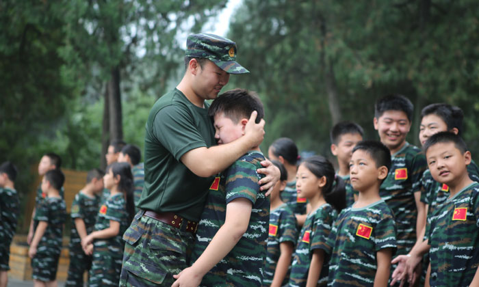戶外挑戰(zhàn)夏令營讓孩子收獲了什么？