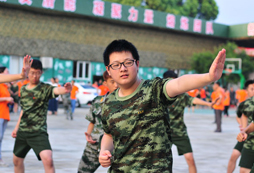 初中軍事夏令營拓展訓(xùn)練項(xiàng)目有哪些？