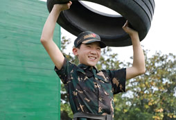軍事拓展夏令營哪里吸引孩子？