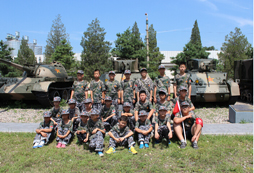 青少年參加軍事拓展夏令營(yíng)能得到哪些方面的鍛煉？